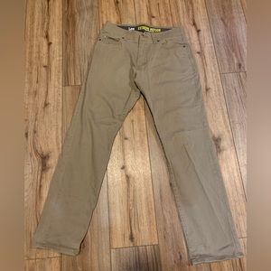 Lee Khaki Pants, Extreme Motion, Straight Fit, Tapered Leg, 32”W, 32”L